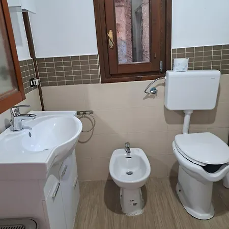 Villino Jole - Dépendance In Pensión Mesina